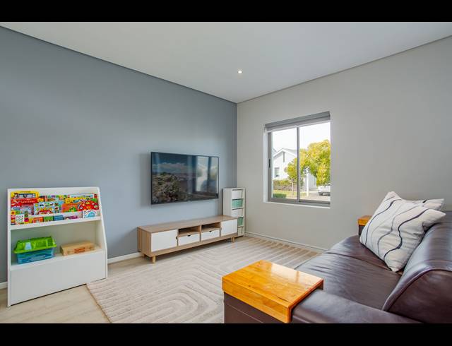 2 BEDROOM HOUSE SOLD IN KLEIN PARYS
